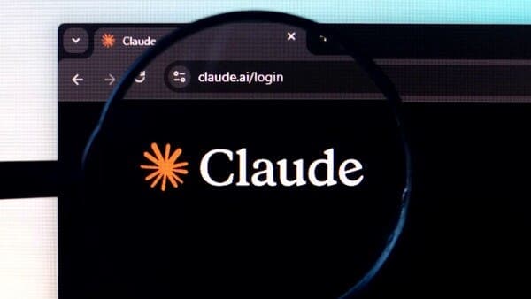 Claude AI glitch exposes chats via Google
