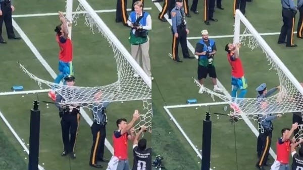 Spain's goalkeeper avoids serious injury with medal