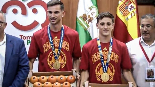 Unusual Tribute to Gafi and Rois Post Spain Win