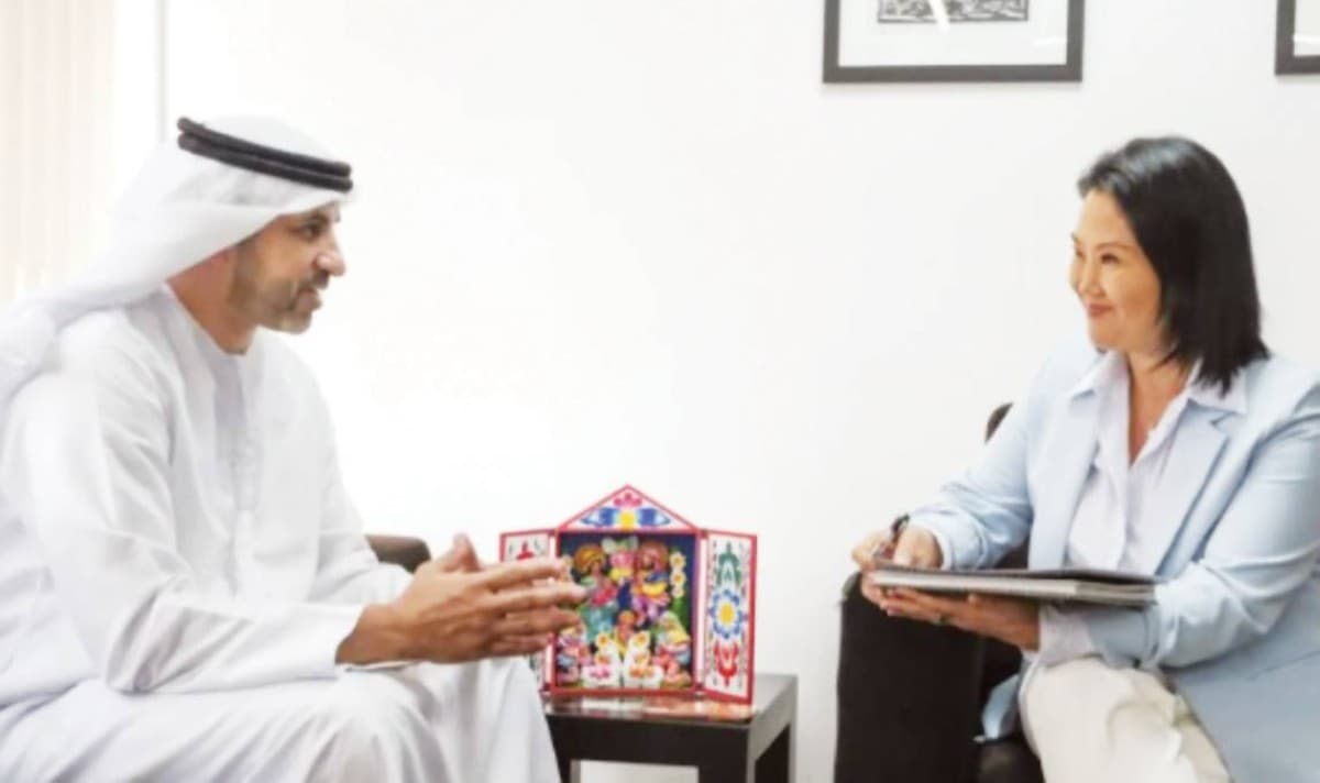 رئيسة بيرو وسفير الإمارات يناقشان تعزيز العلاقات بين البلدين