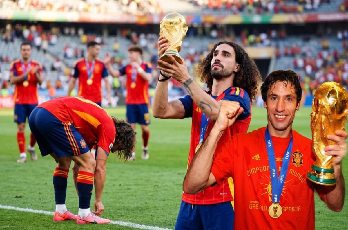 Kokorella Recreates 2010 World Cup Ritual