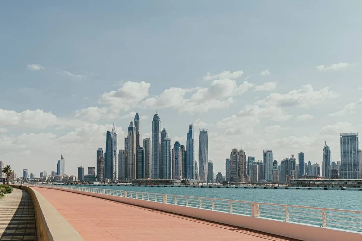 Dubai real estate transactions total 1.7B AED