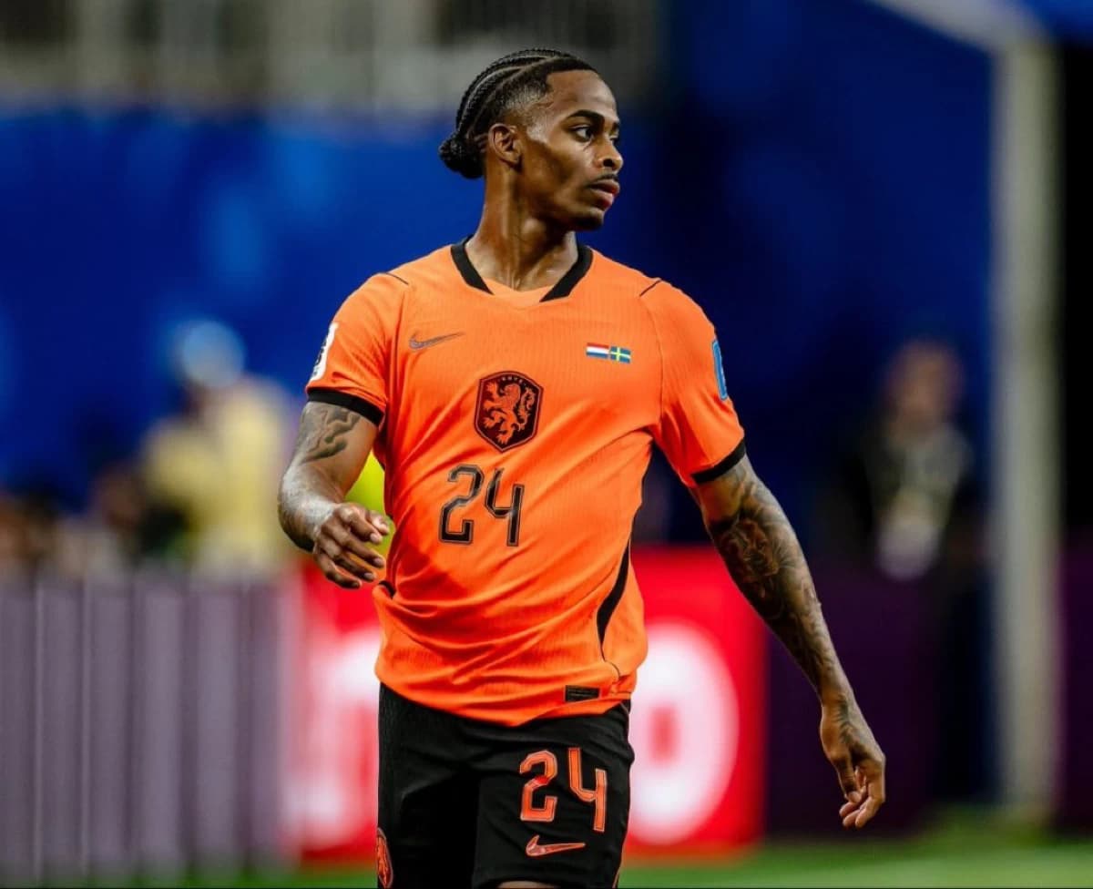 Al Hilal Saudi Arabia eye Dutch Samerville