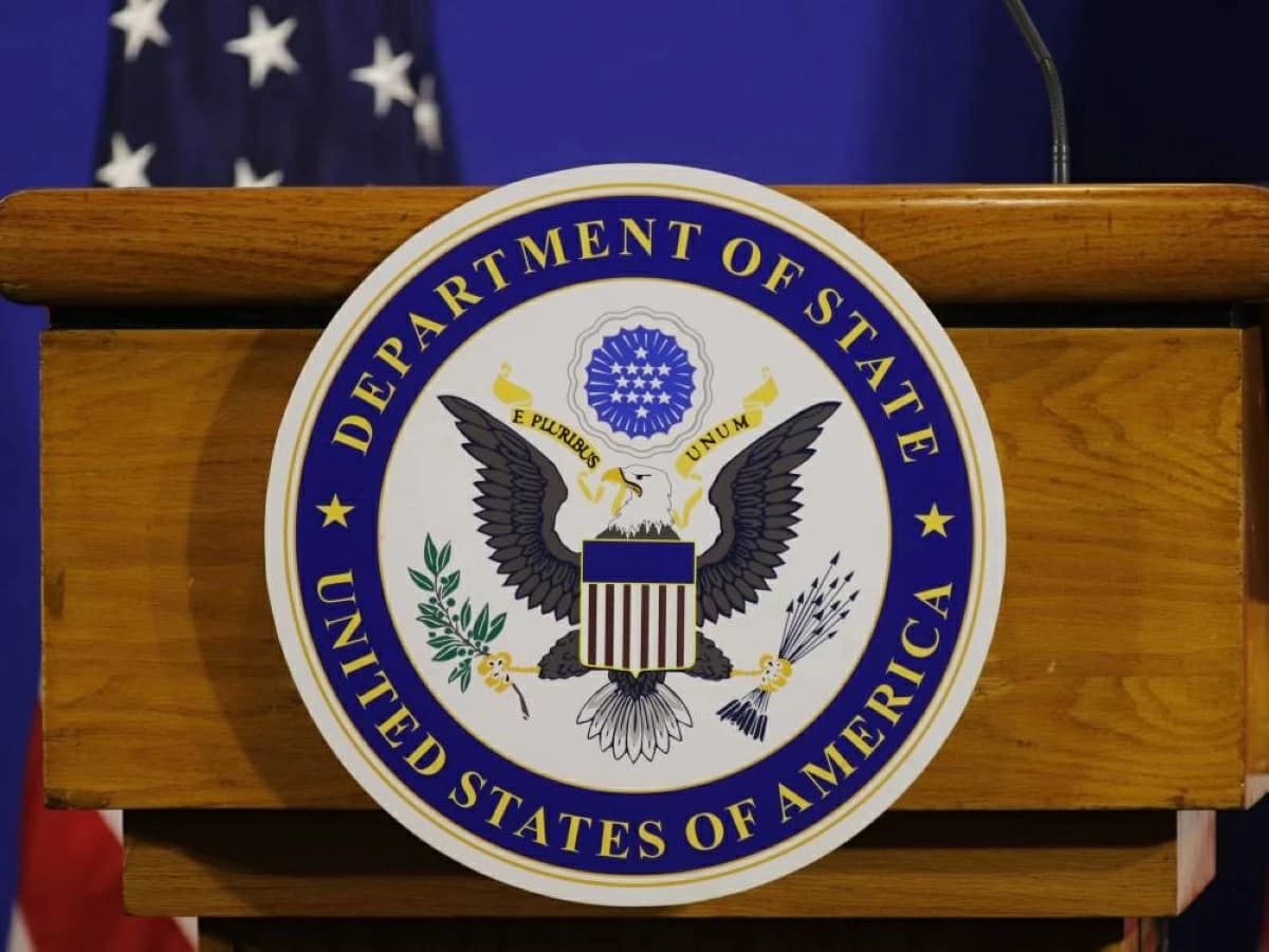 America delivers initial aid to Cuba