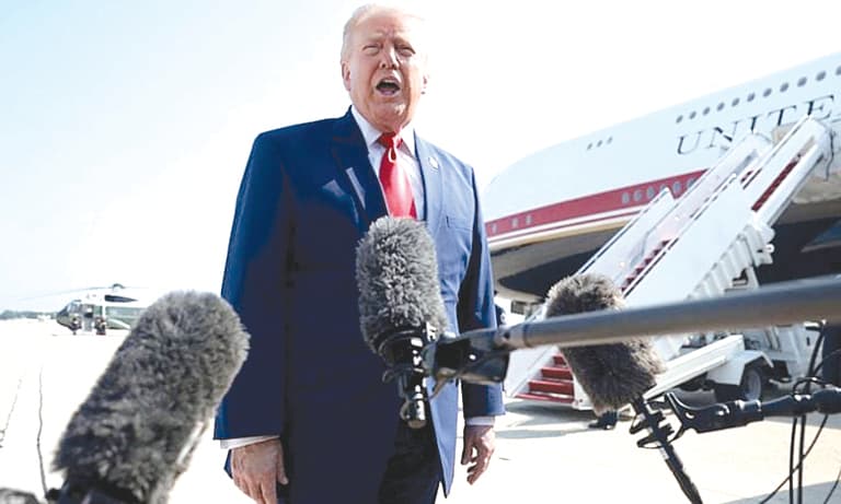 Trump warns Houthis Iran of large-scale strike