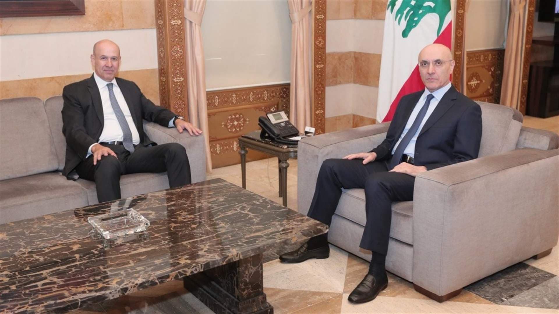 Al-Hajjar Meets Audit and Police Sports Leaders