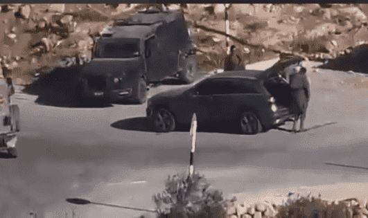 Occupation blocks citizens at Al-Mughair entrance