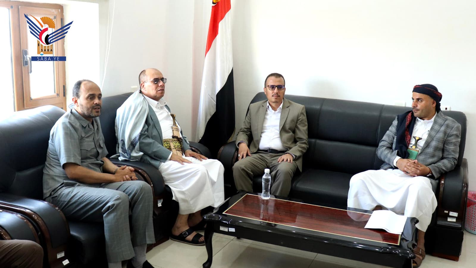 Al-Bakhiti and Mahdi discuss cooperation between the Ministry of Information and the Tax and Customs Authority