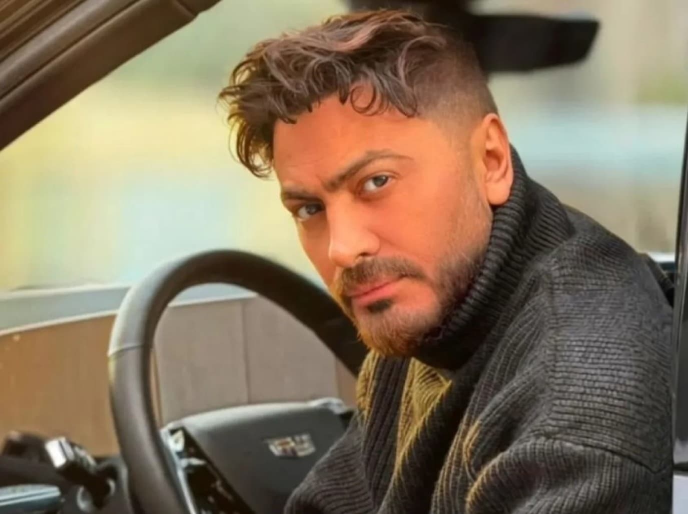 Tamer Hosny hints at "Mesh Htaker" album with numbers