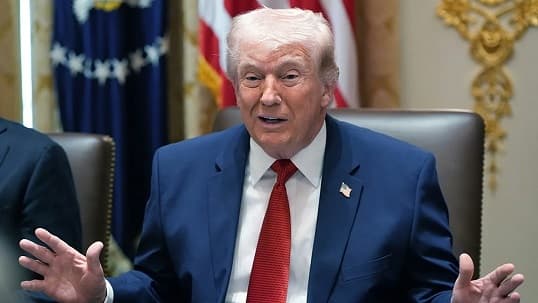 Trump: Discussing Iran, prepared for military action
