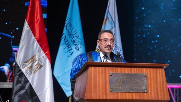 Alexandria University President attends postgraduate graduation