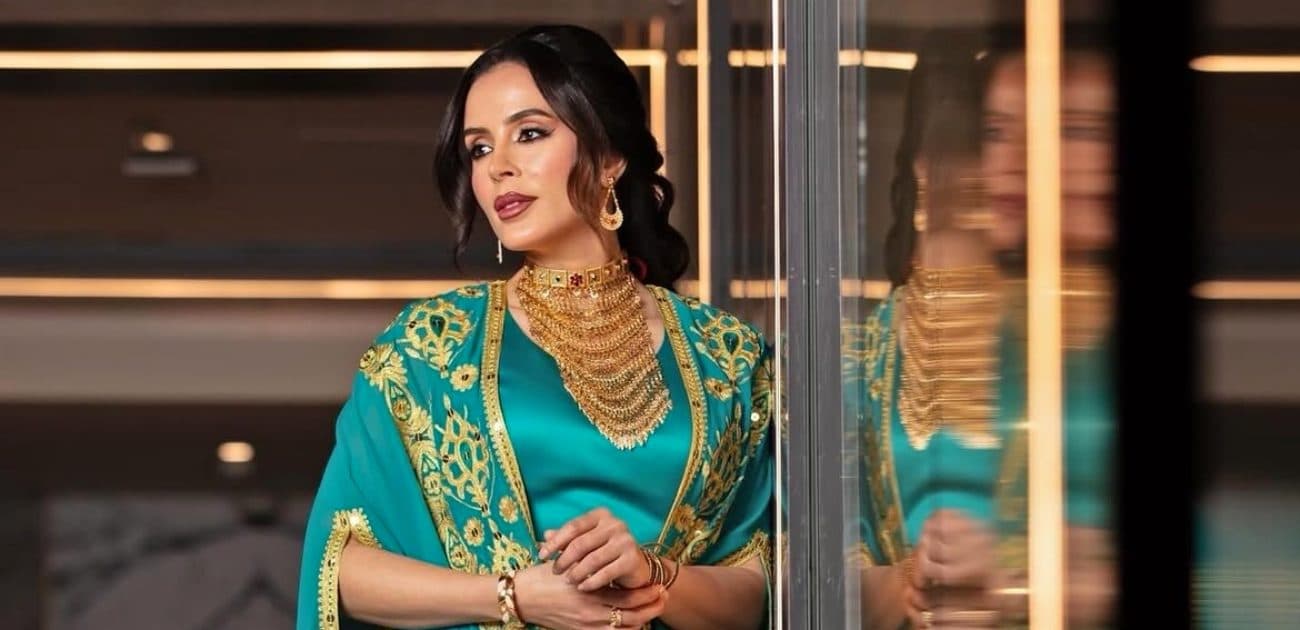 عائشة كاي تتألق بإطلالة عربية في مهرجان أفلام السعودية