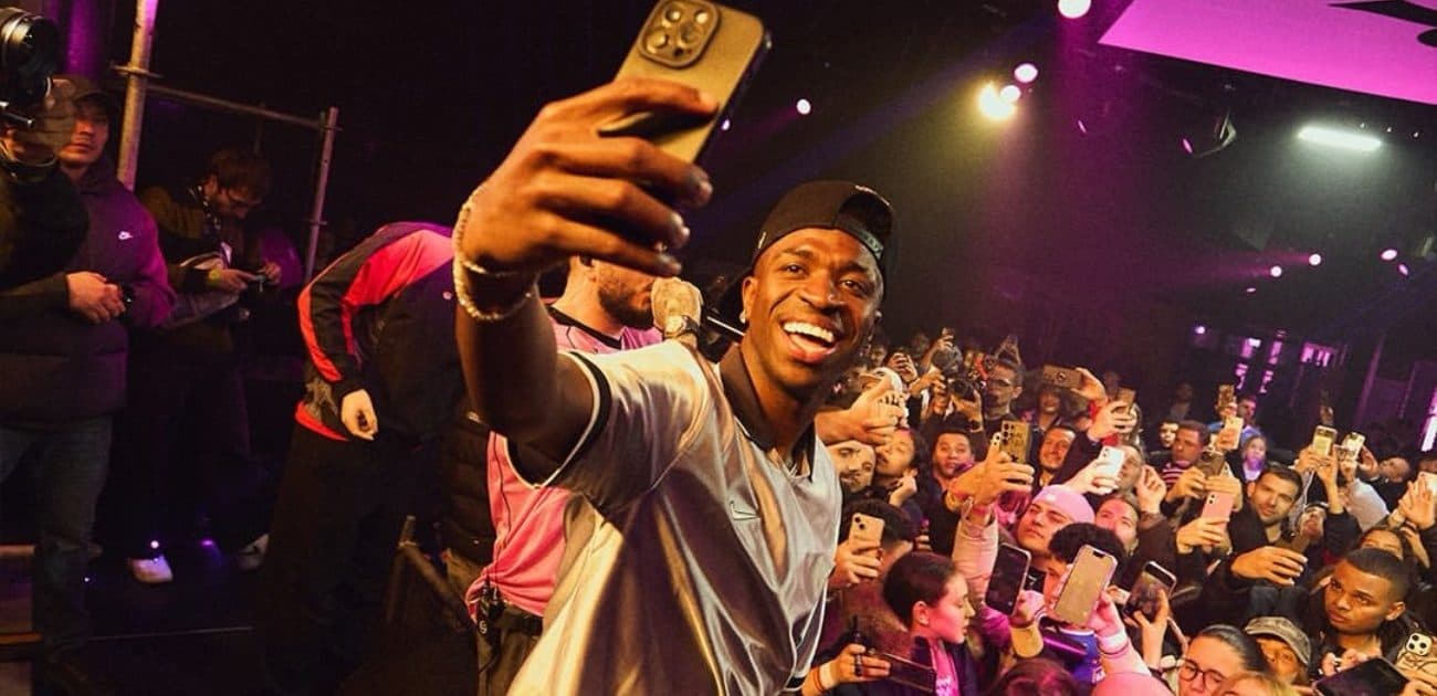 Vinicius reveals new look after bullying