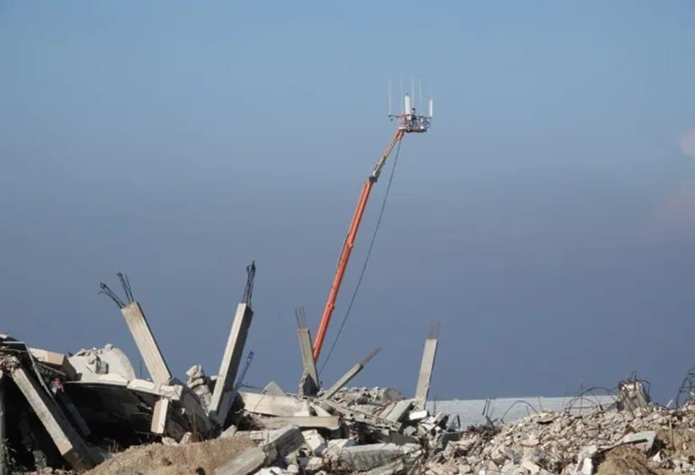 Gaza Female Israeli Cranes Worry Gaza Residents